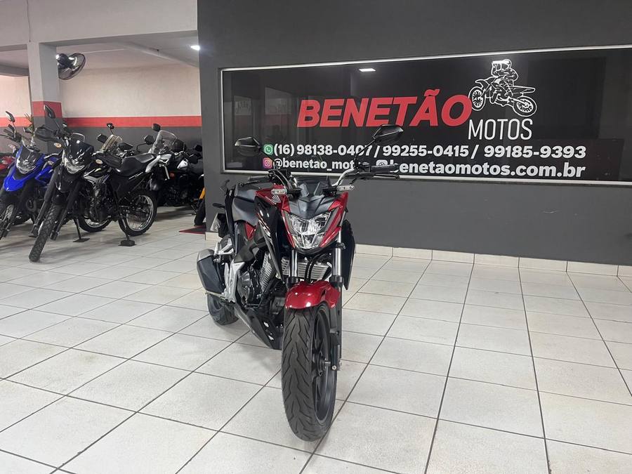 Honda CB300F TWISTER CBS VERMELHA 2025 foto 2