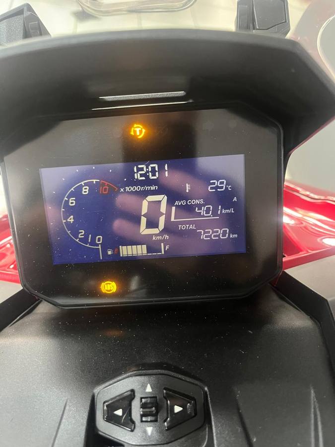 Honda ADV 160 VERMELHA 2025 foto 9