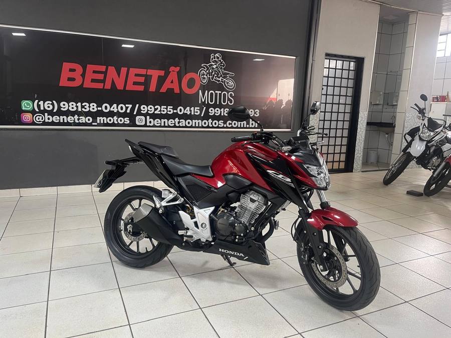 Honda CB300F TWISTER CBS VERMELHA 2025 foto 7