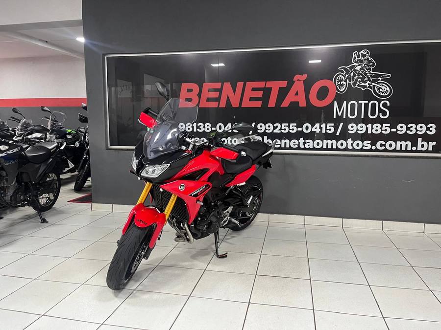 Yamaha MT 09 TRACER VERMELHA 2023 foto 5